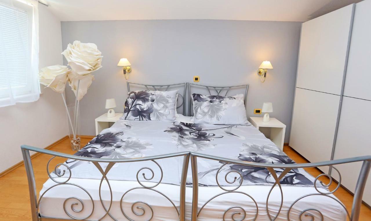 ספליט Studio Apartment Grey מראה חיצוני תמונה